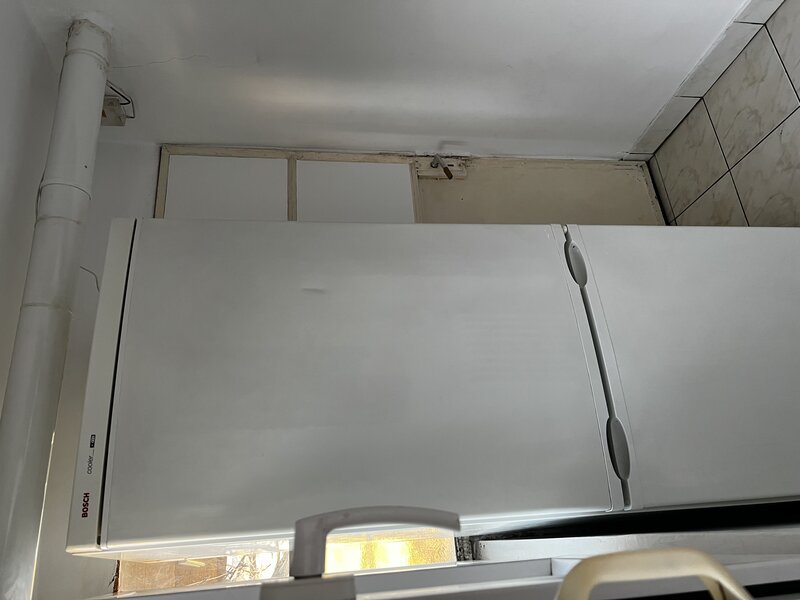 Aparatorii Patriei,  statie metrou 1 min.